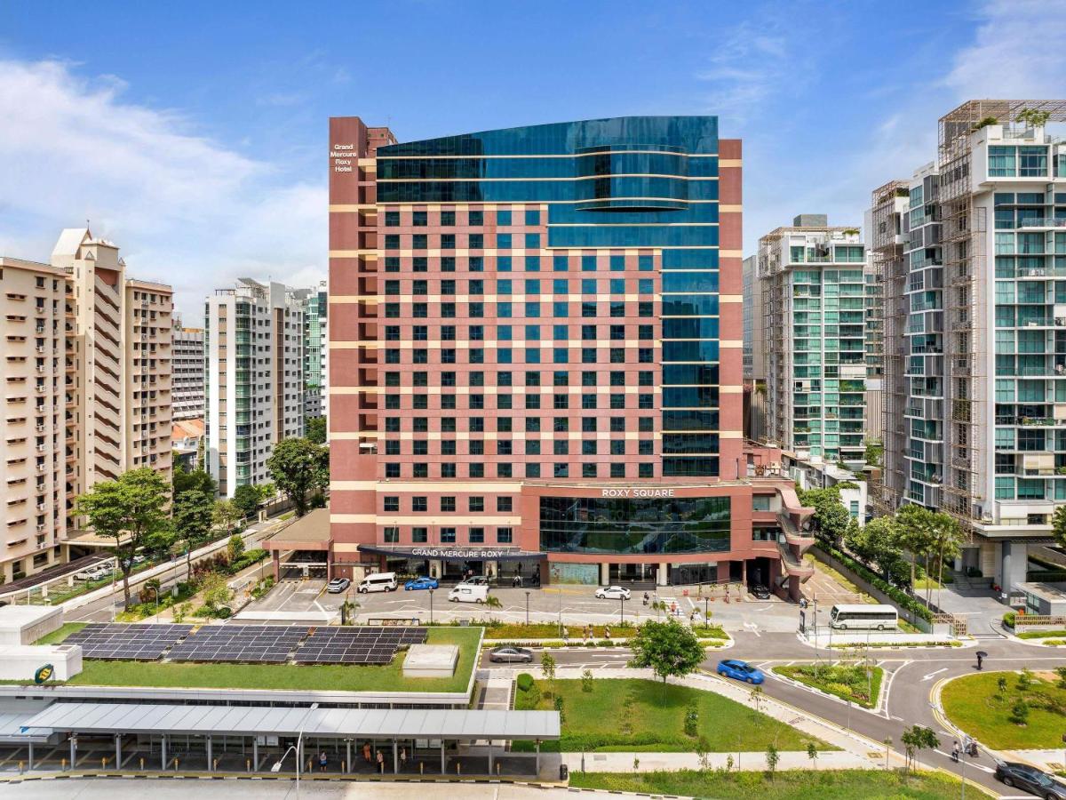 Grand Mercure Singapore Roxy + CX715 HKG → SIN