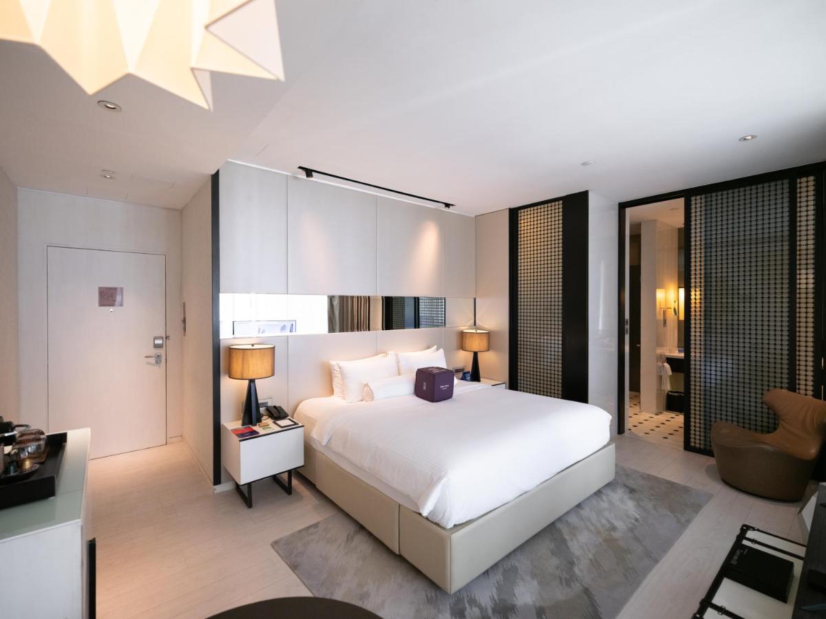 Naumi Hotel Singapore + CA969 PEK → SIN