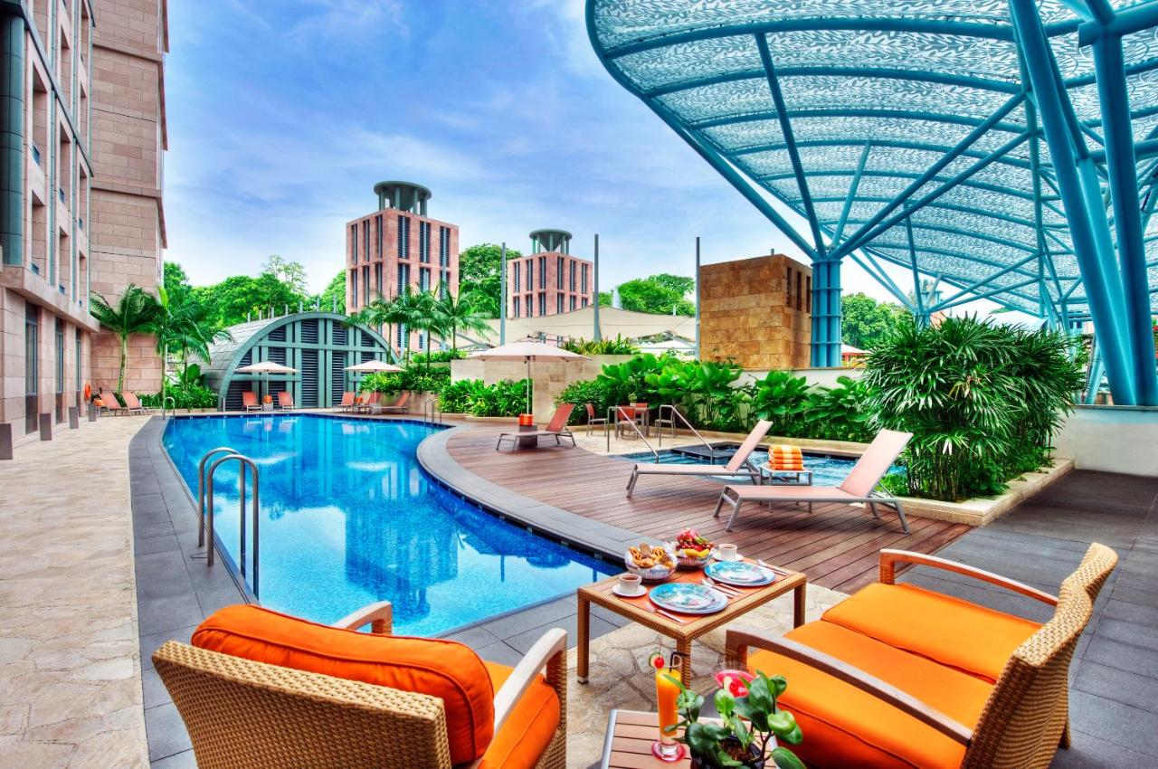 Resorts World Sentosa - Hotel Michael + BA169 LHR → SIN