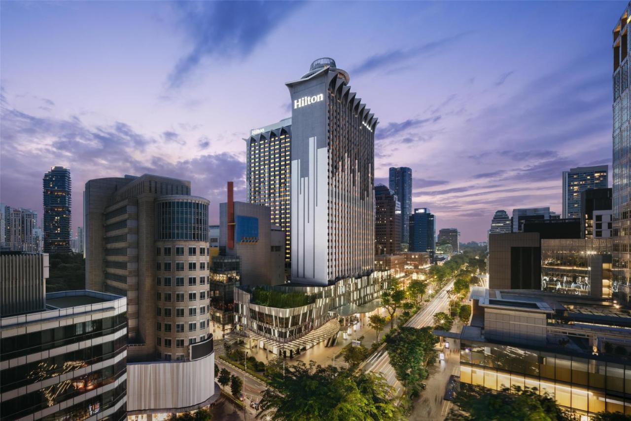 Hilton Singapore Orchard + CX715 HKG → SIN