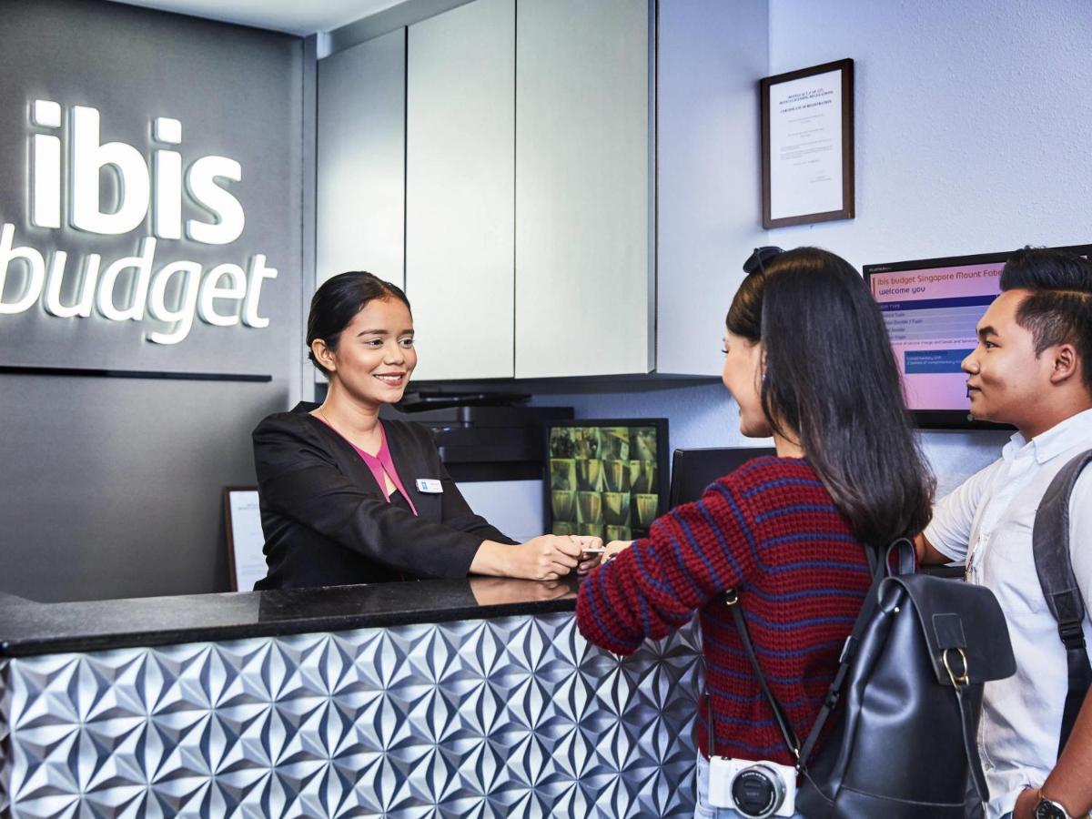 ibis budget Singapore Mount Faber + CX715 HKG → SIN
