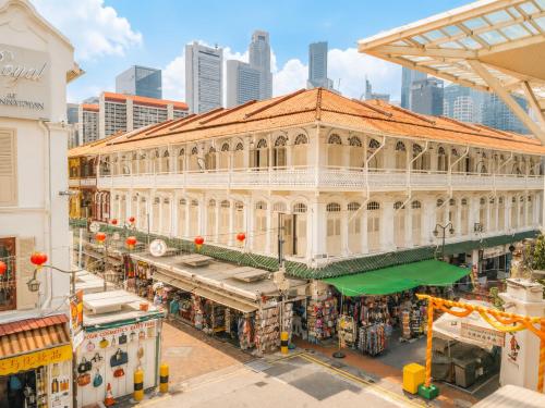 Aura Opera House Chinatown, Stay from 9PM to 8AM