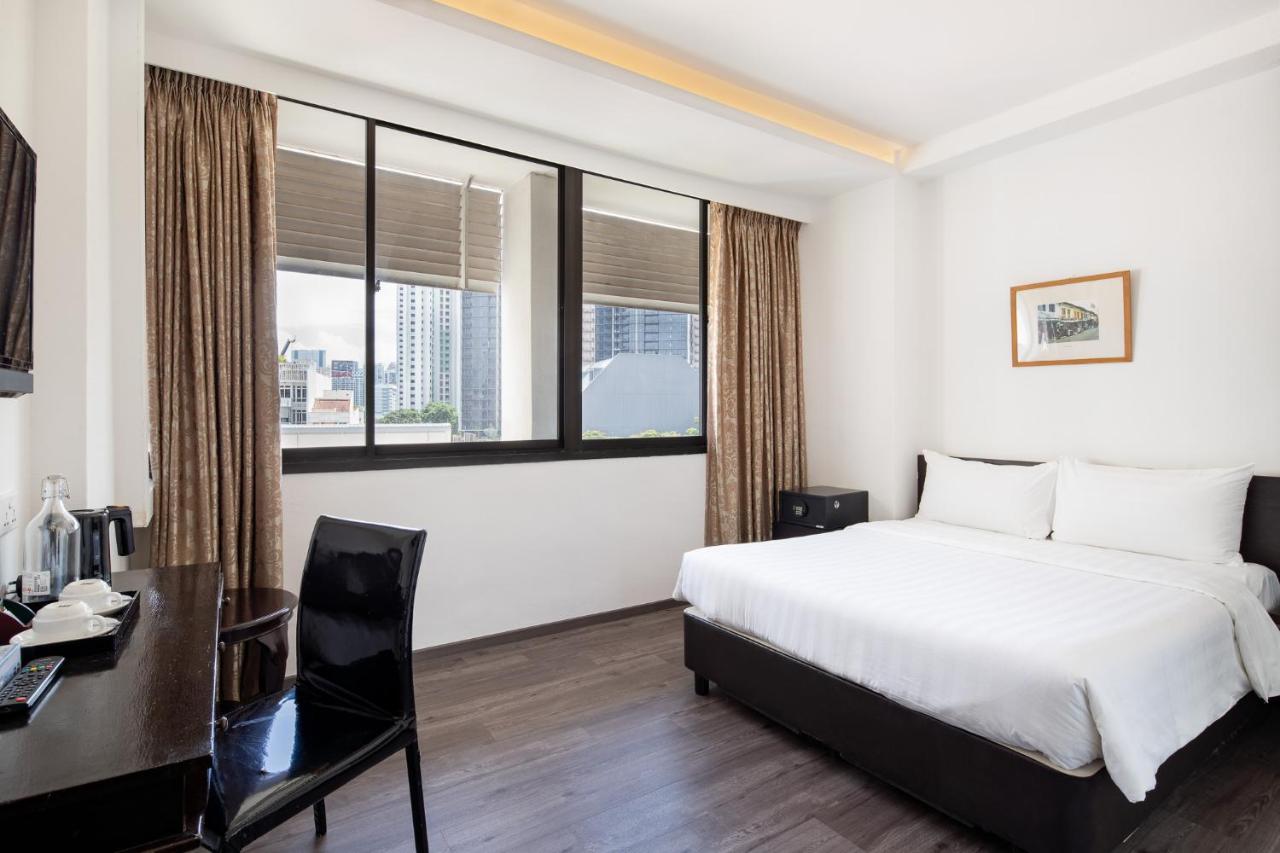 The Quay Hotel Little India at Broadway + CX715 HKG → SIN