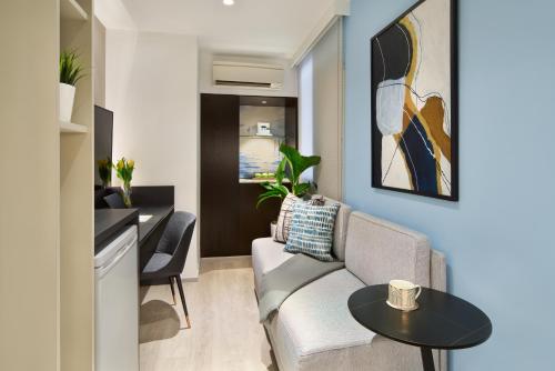 Lanson Place Winsland, Singapore