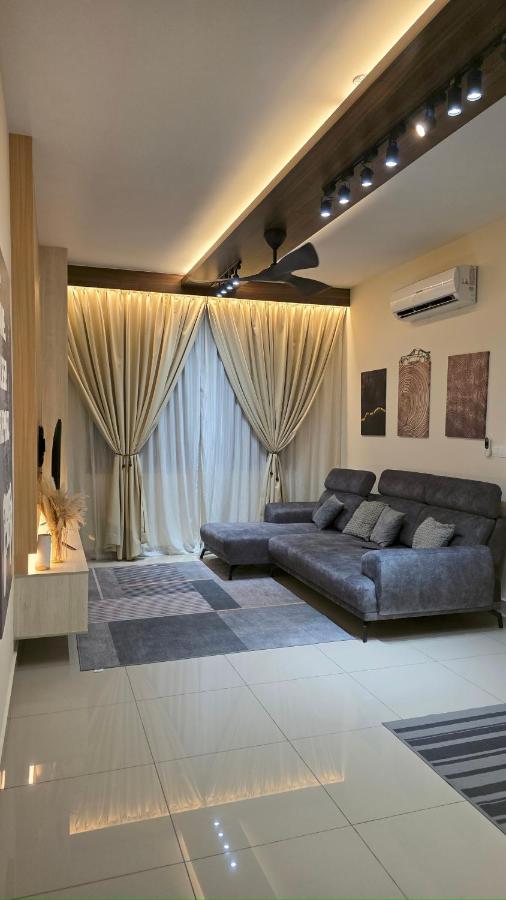 Kajang Retreat - Spacious 3BR - Baby Cot - Netflix