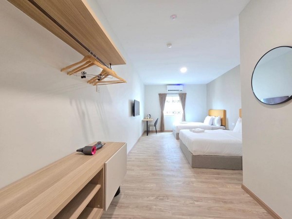 Miilehill Hotel By Maco at JB Town Center