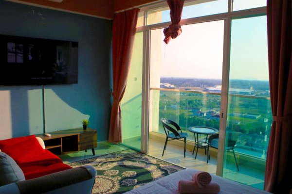 Cool Sunset studio Netflix wifi balcony2free park